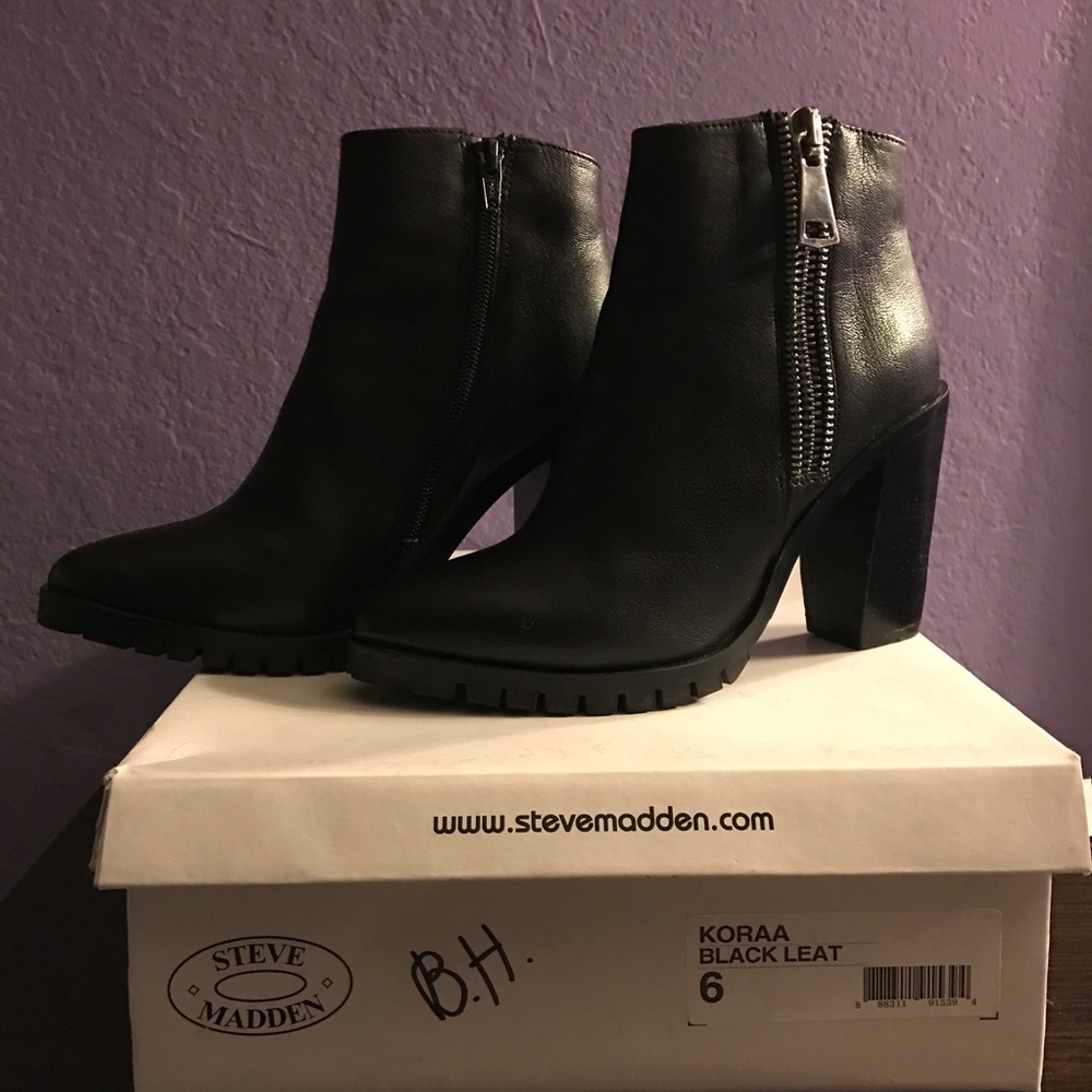 Steve Madden heel boots
